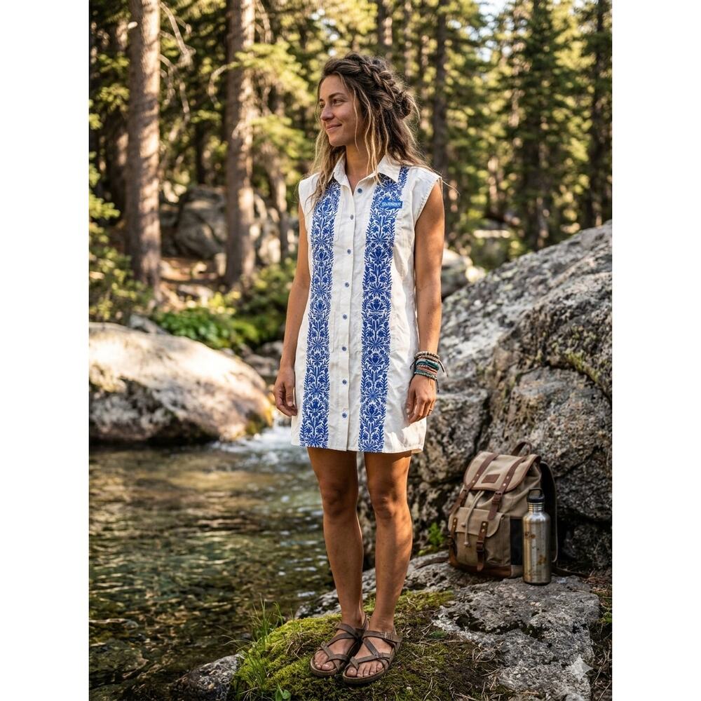 Magellan Outdoors Embroidered Dress M Guayabera Granola Girl White Blue Pockets